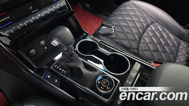 Kia Mohave Diesel 3.0 4WD 7-Seater — photo 1 of 35