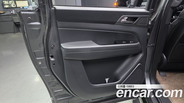 KG_Mobility_Ssangyong Rexton Diesel 2.2 2WD — photo 1 of 30