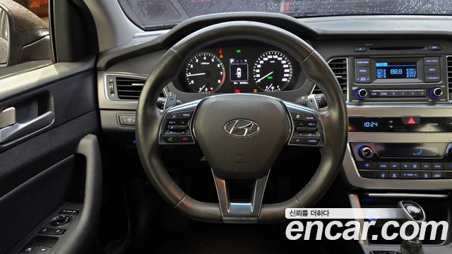 Hyundai Sonata 1.6 Turbo Smart — photo 1 of 20