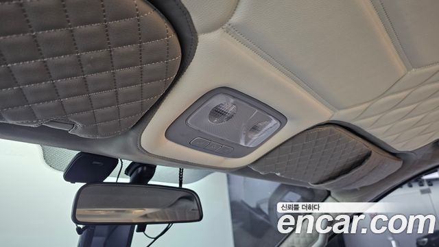 2020 Hyundai Starex Camping car, photograph 2
