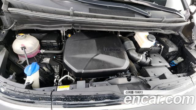 2021 Hyundai Staria Lounge 9-Seater, photograph 12
