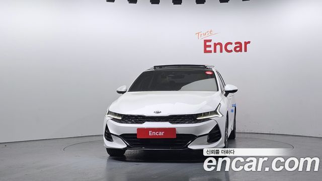 Kia K5 2.0 — photo 1 of 35