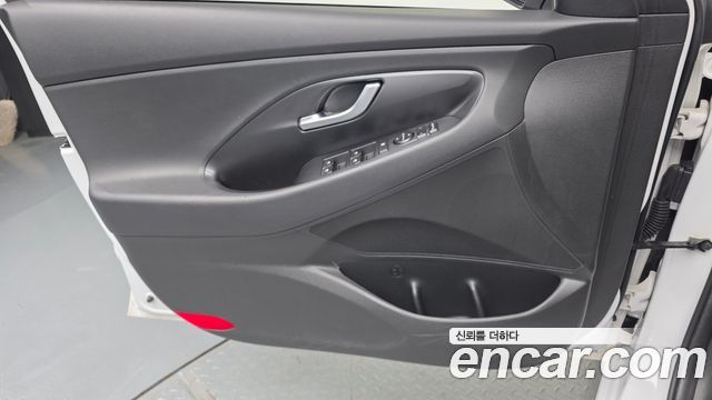 Hyundai i30 1.4 Turbo — photo 1 of 30