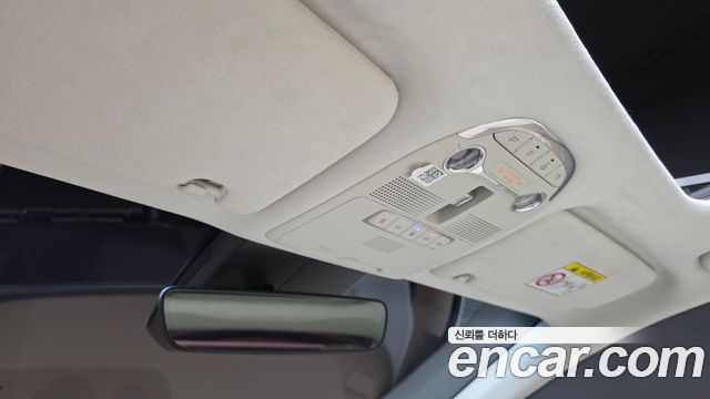Hyundai Grandeur 3.3 — photo 1 of 30