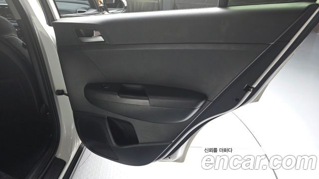 Kia Sportage Diesel 2.0 2WD — photo 1 of 30
