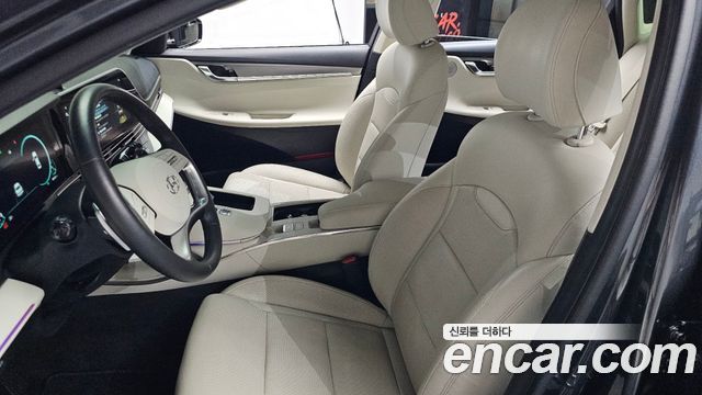 2021 Hyundai Grandeur 2.5, photograph 2