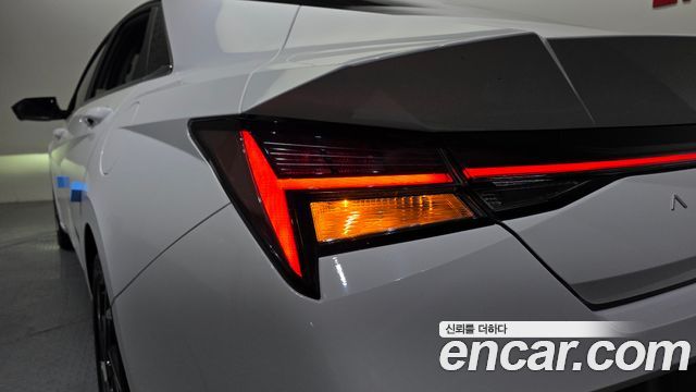 Hyundai AVANTE Inspiration — photo 1 of 30