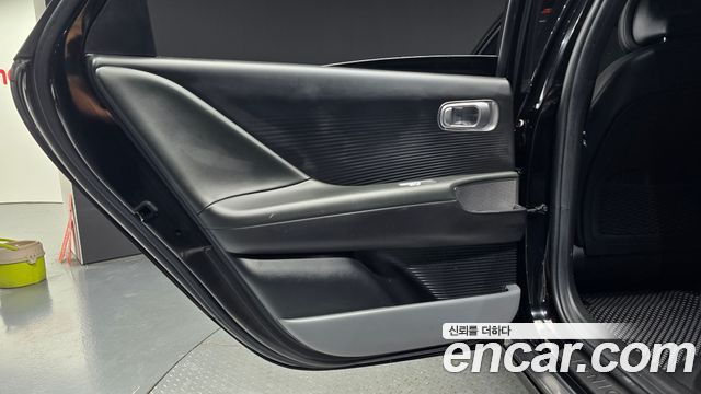 Hyundai Ioniq6 Long Range — photo 1 of 33