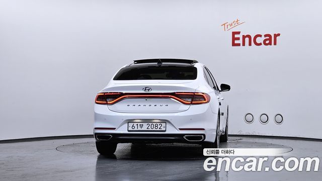 Hyundai Grandeur 2.4 Premium — photo 1 of 36