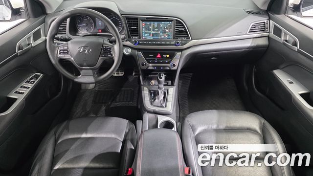 Hyundai AVANTE 1.6 GDI Value Plus — photo 1 of 20