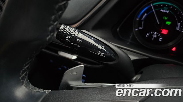 Hyundai Sonata Modern — photo 1 of 28