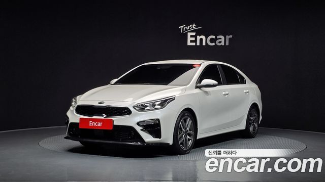 Kia K3 Signature — photo 1 of 30