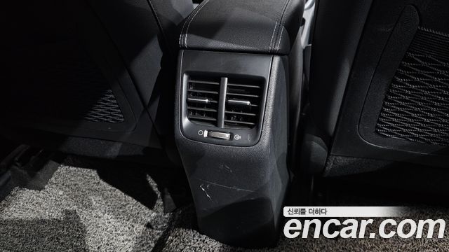 Kia Niro Prestige — photo 1 of 30