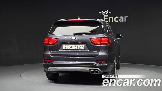 Kia Sorento Diesel 2.0 2WD — photo 1 of 30