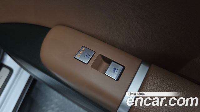 Hyundai Grandeur 3.5 LPG 2WD — photo 1 of 31