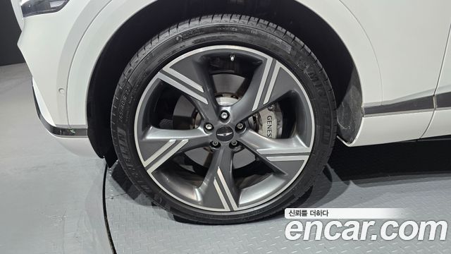 Genesis GV80 2.5T Gasoline AWD — photo 1 of 33