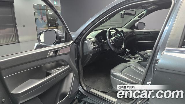 KG_Mobility_Ssangyong Rexton Diesel 2.2 4WD — photo 1 of 33
