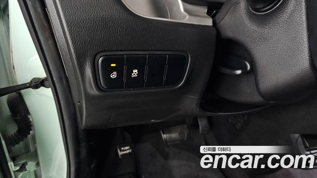 Kia RAY Luxury — photo 1 of 20