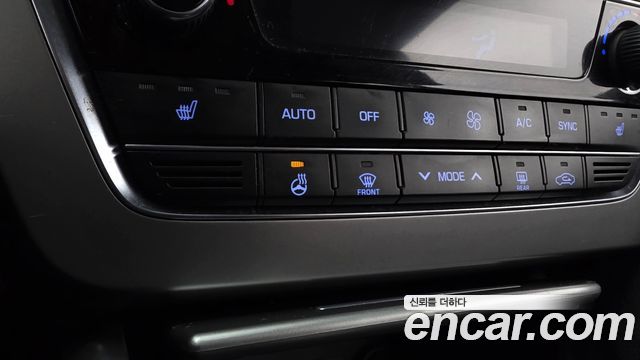 Hyundai Sonata 2.0 Smart — photo 1 of 33