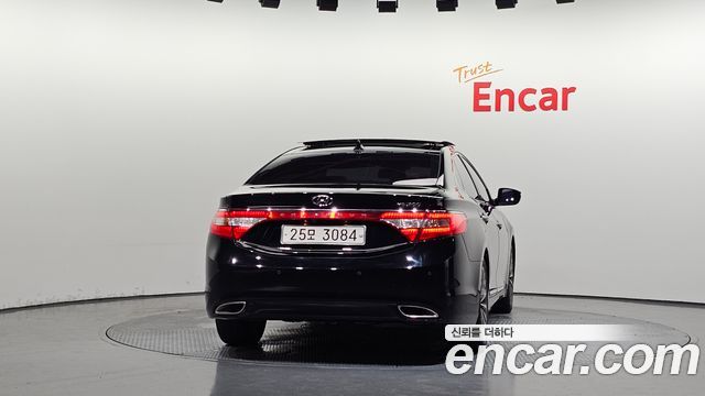 Hyundai Grandeur LPG HG300 Premium — photo 1 of 30