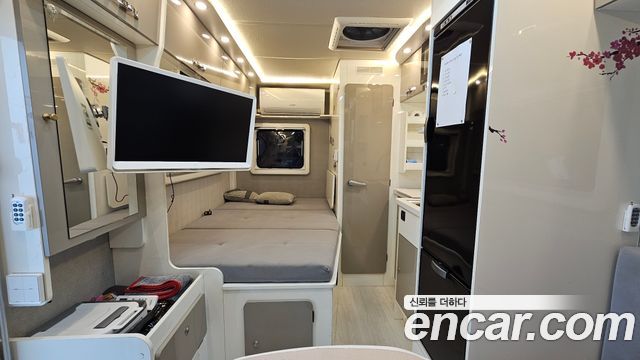 Hyundai Starex Camping car — photo 1 of 35