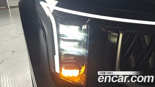 Kia Canival Diesel 9-Seater Noblesse — photo 1 of 30