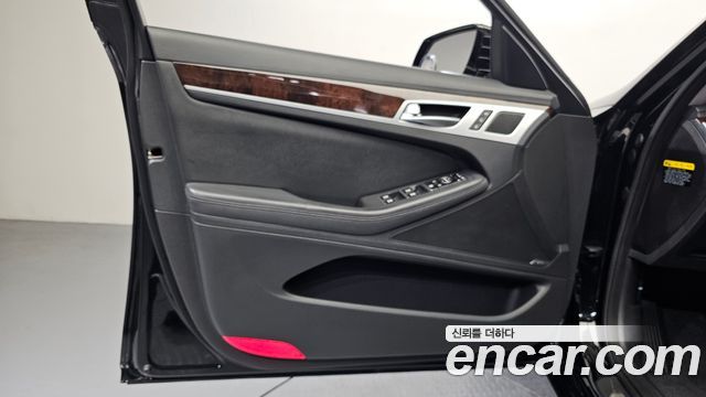 Hyundai Genesis G330 Premium AWD — photo 1 of 33