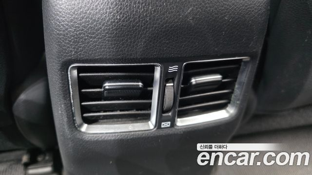 Hyundai i30 Diesel 1.6 PYL — photo 1 of 33