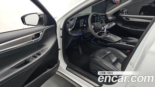 Hyundai Grandeur 3.3 — photo 1 of 32