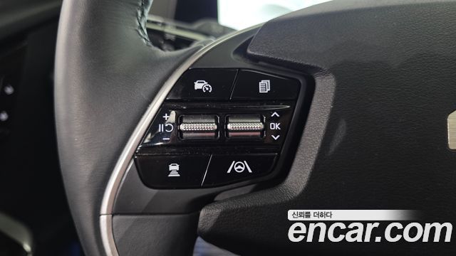 Kia EV6 Long Range — photo 1 of 35