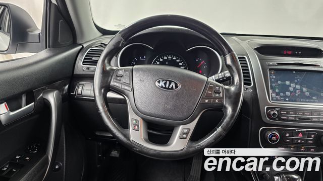 Kia Sorento Diesel 2.0 2WD — photo 1 of 30