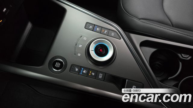 Kia Niro SIgnature — photo 1 of 35