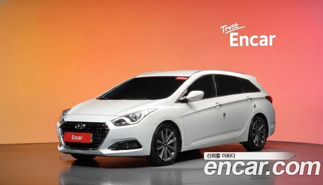 Hyundai i40 1.7 VGT — photo 1 of 32