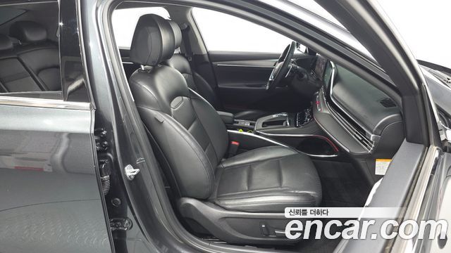 Hyundai Grandeur Le Blanc — photo 1 of 30