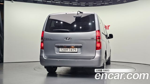 2020 Hyundai Starex Wagon 12-Seater, photograph 6
