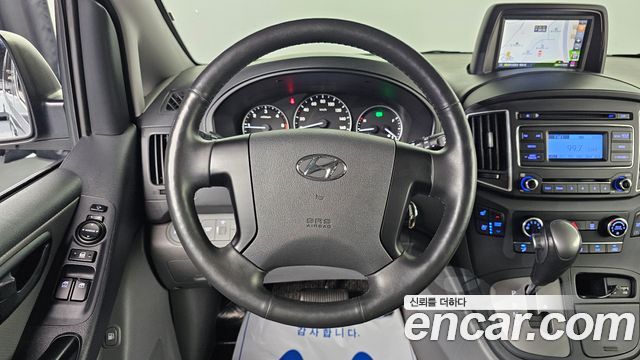 2020 Hyundai Starex Wagon 12-Seater, photograph 8
