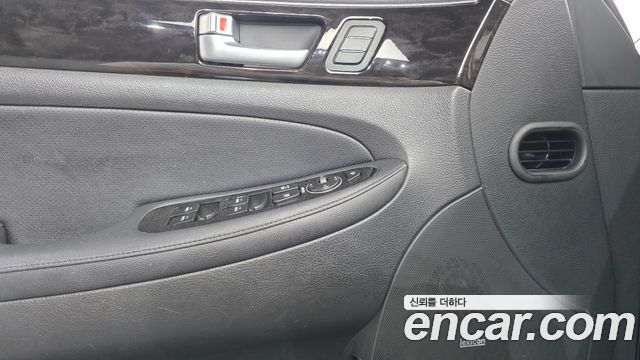 2013 Hyundai Genesis BH330 Premium, photograph 4