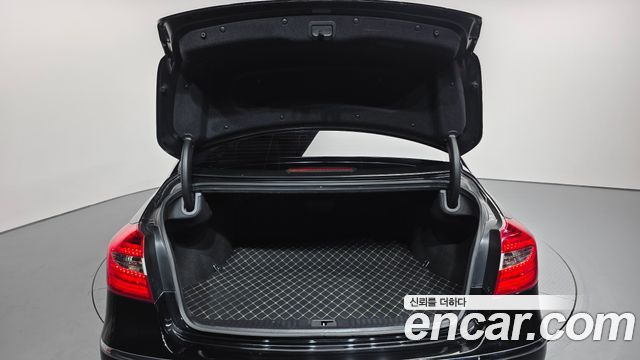 2013 Hyundai Genesis BH330 Premium, photograph 10