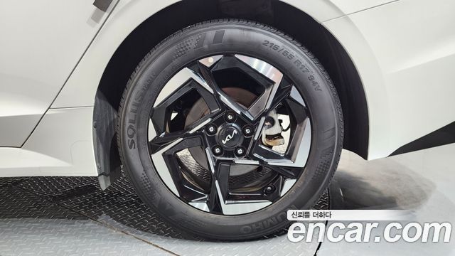 Kia K5 2.0 LPi(Rent) — photo 1 of 31