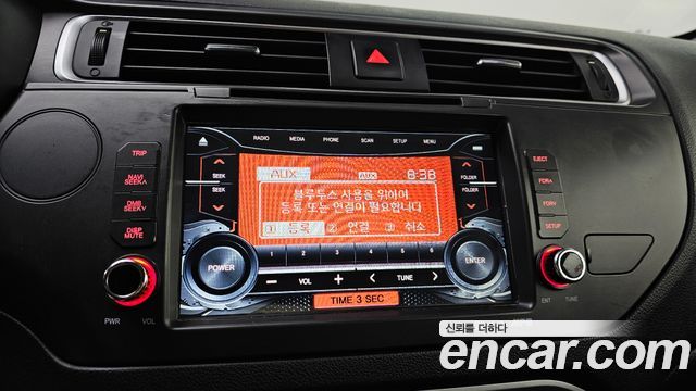 Kia pride 5DR 1.4 MPI — photo 1 of 31
