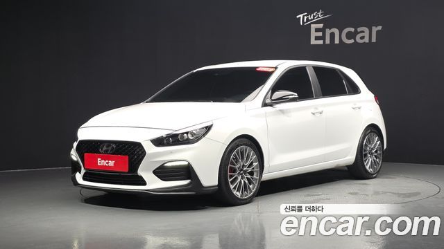 Hyundai i30 1.6 Turbo — photo 1 of 38