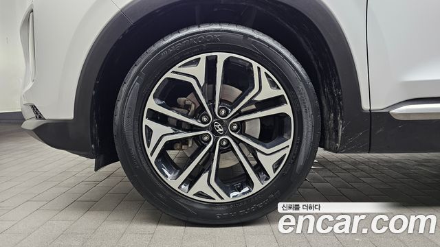 Hyundai Santafe Diesel 2.2 4WD — photo 1 of 34