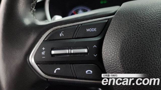 Hyundai Santafe HEV 1.6 2WD — photo 1 of 32