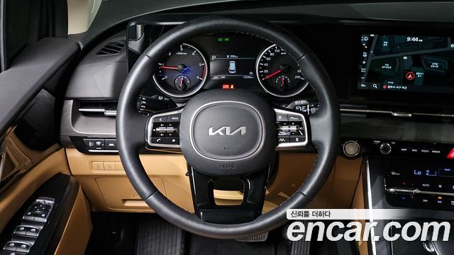 Kia Canival Diesel 9-Seater Prestige