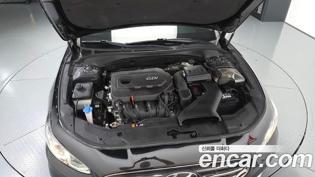 Hyundai Grandeur 2.4 Modern — photo 1 of 30