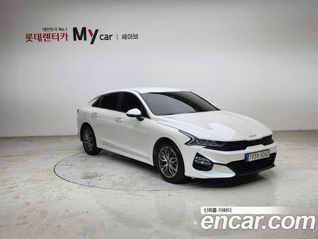 Kia K5 2.0 — photo 1 of 20