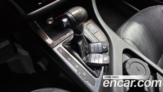 Kia K5 LPI Noblesse — photo 1 of 20