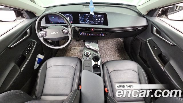 Kia EV6 Long Range — photo 1 of 20