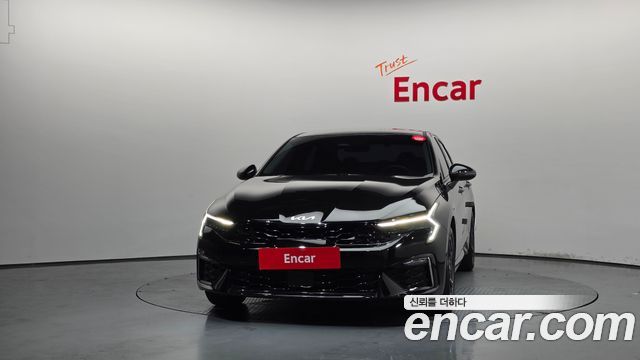 Kia K5 2.0 — photo 1 of 31