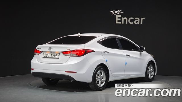 Hyundai AVANTE 1.6 GDi Smart — photo 1 of 30